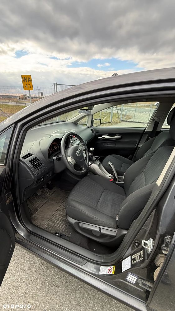 Toyota Auris 1.6 VVT-i Sol - 9