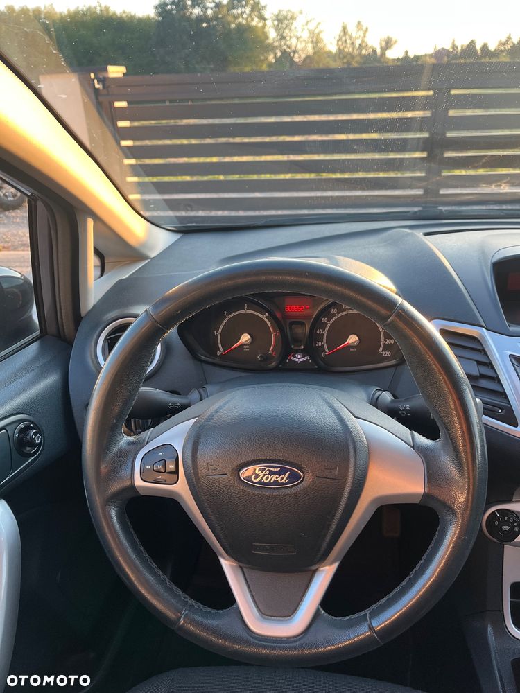 Ford Fiesta - 18
