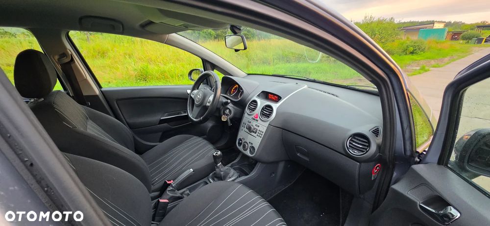 Opel Corsa 1.2 16V Enjoy - 14
