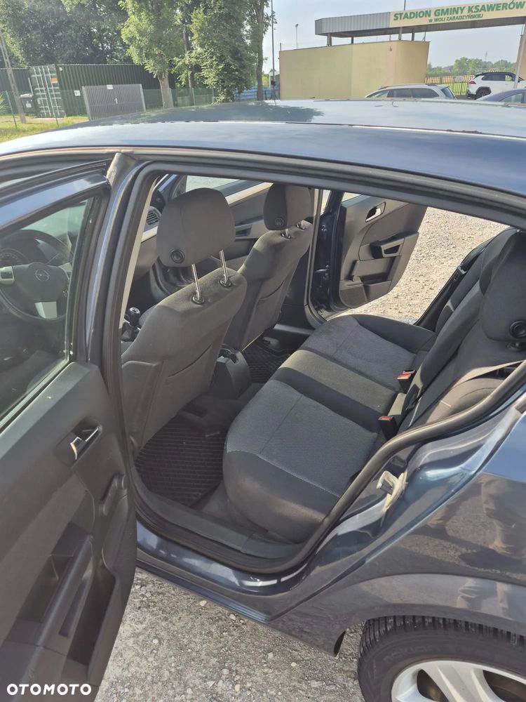 Opel Astra 1.6 - 4