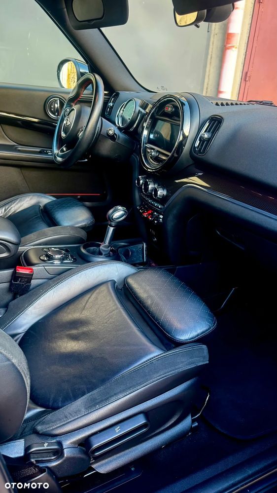 MINI Countryman JCW ALL4 - 34