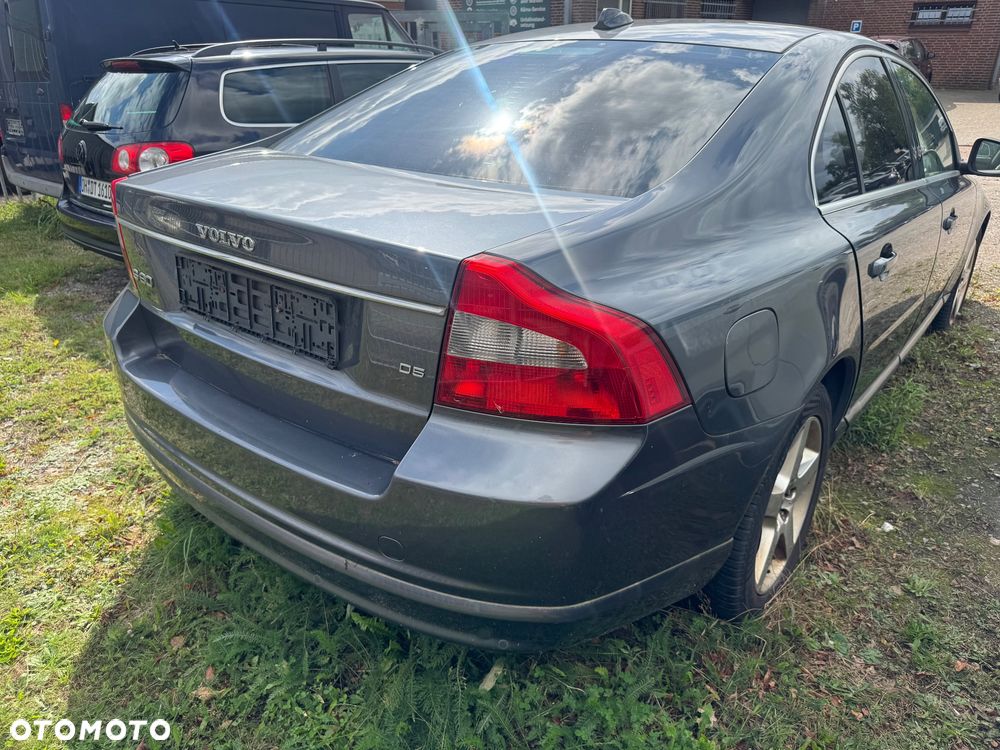 Volvo S80