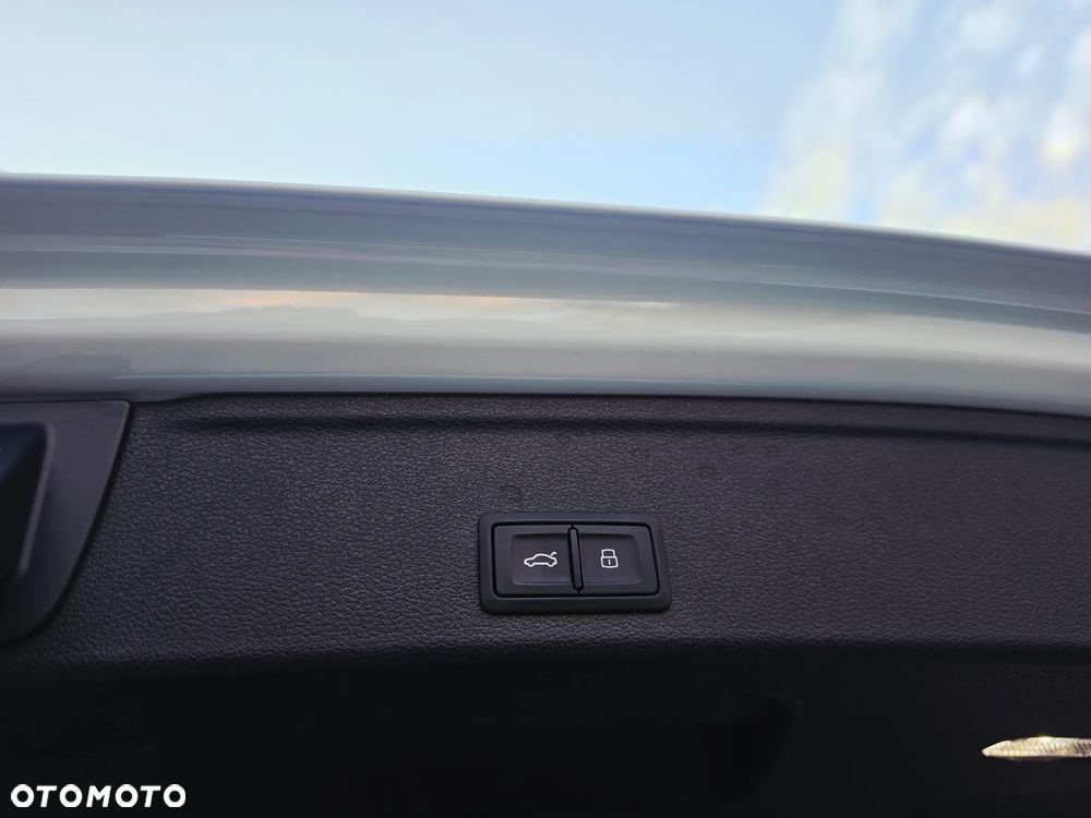 Audi A4 Avant 45 TFSI quattro S tronic S line - 30