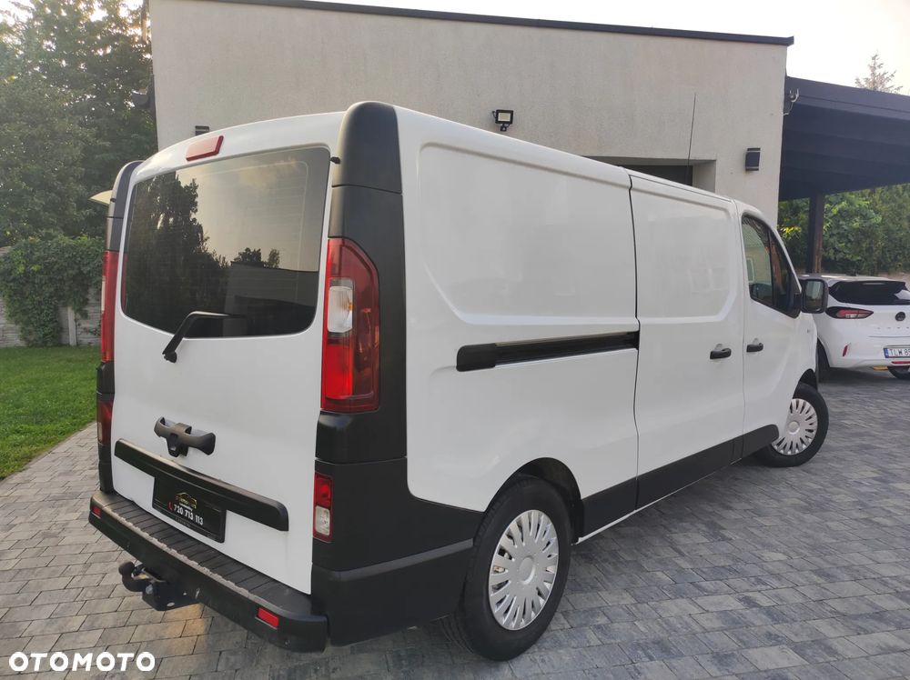 Opel vivaro - 8