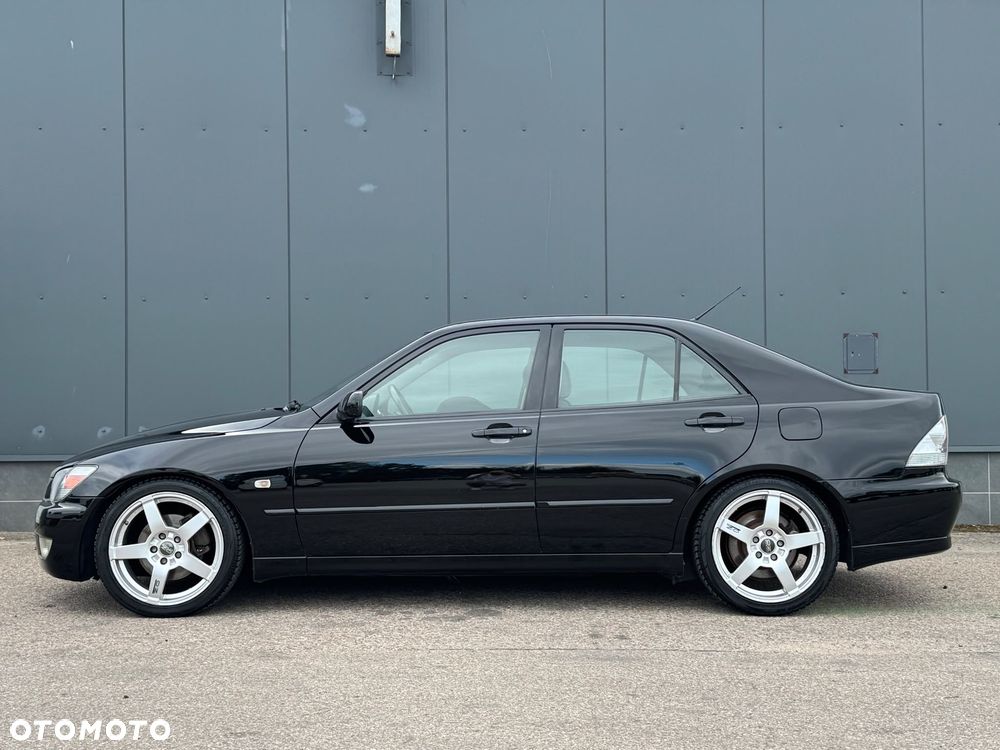 Lexus IS 200 - 8