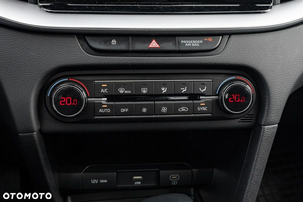 Kia Ceed 1.5 T-GDI M DCT - 17