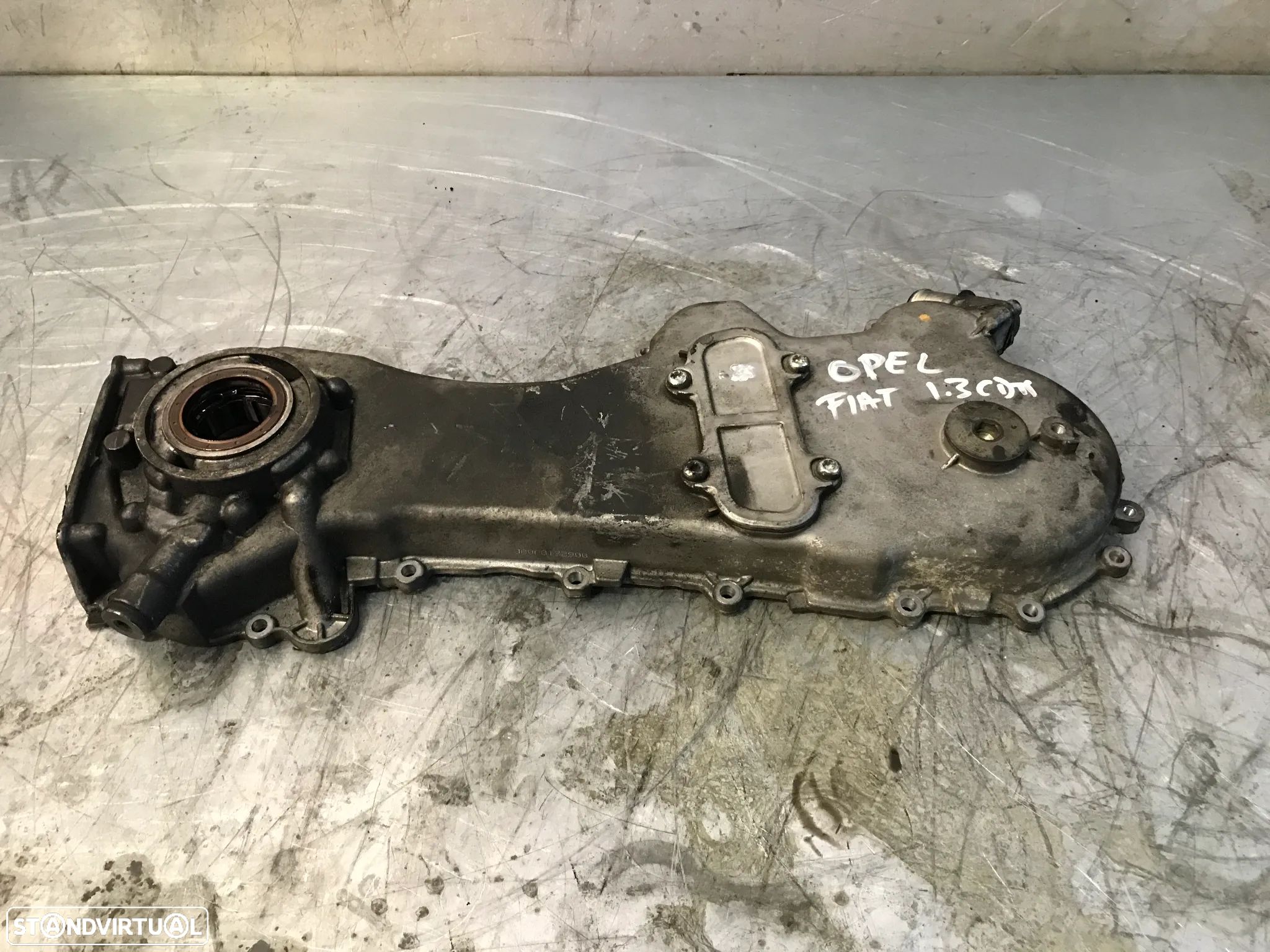 TAMPA DA DISTRIBUIÇÃO COM BOMBA DE OLEO OPEL 1.3CDTI FIAT 1.3JTD 55185375 - 1