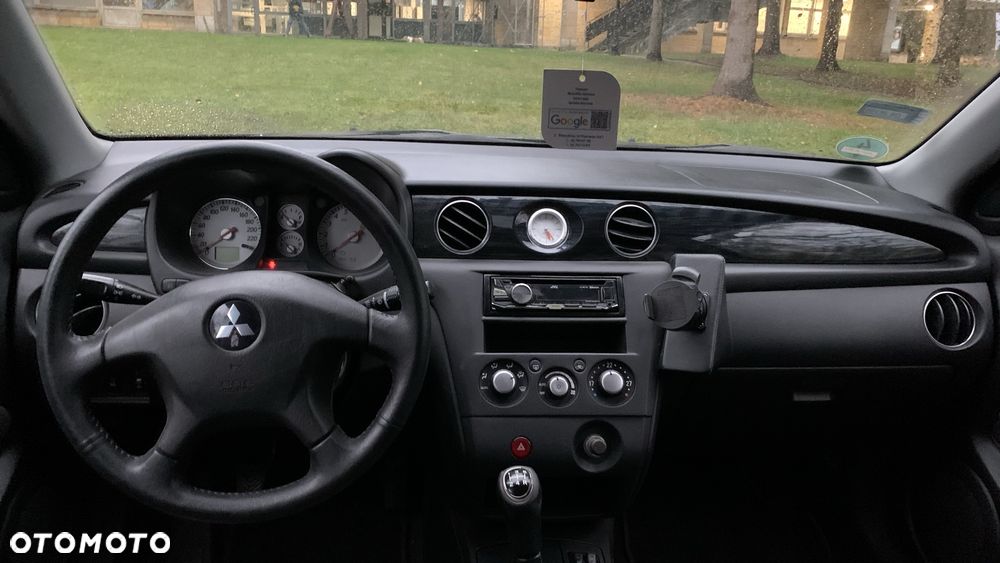 Mitsubishi Outlander - 6