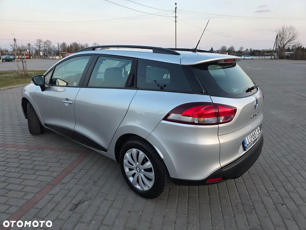 Renault Clio 1.2 16V 75 Expression - 4