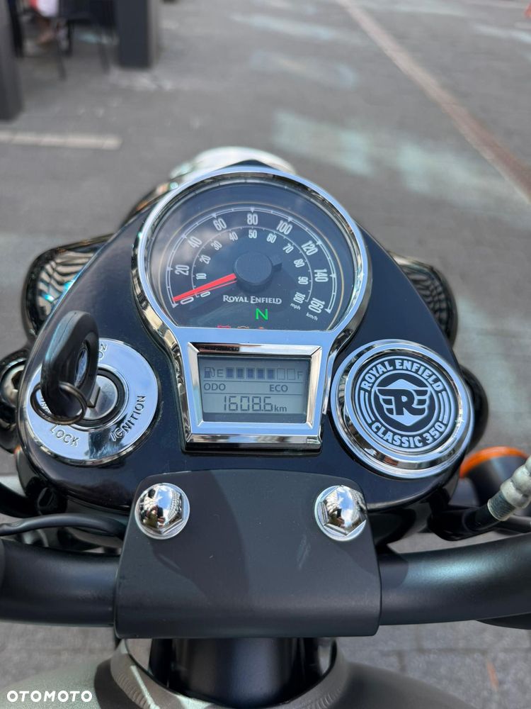 Royal Enfield Classic - 3