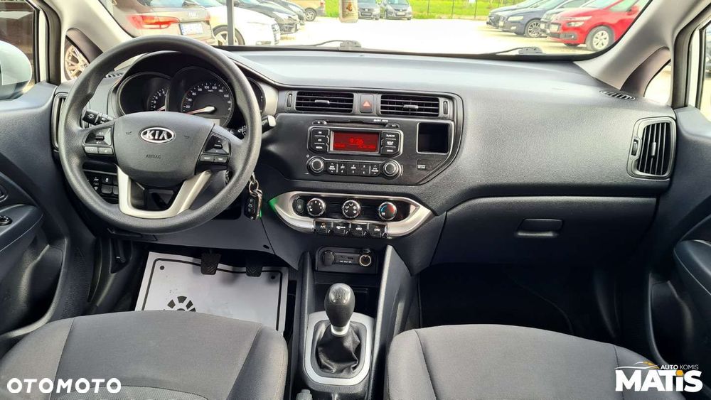 Kia Rio - 3
