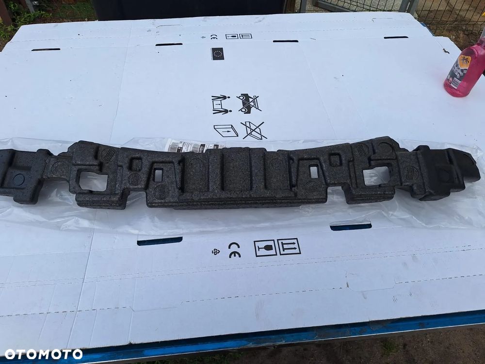 Absorber zderzaka przedniego kia optima Iv