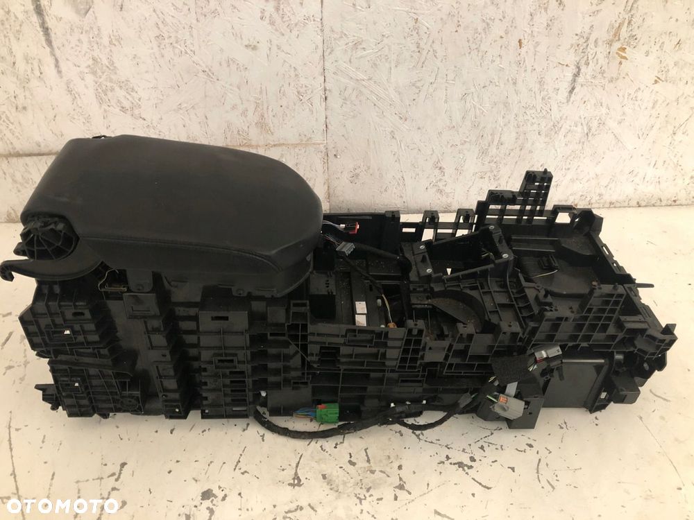RANGE ROVER VOGUE L405 PODŁOKIETNIK TUNEL CZARNY - 2