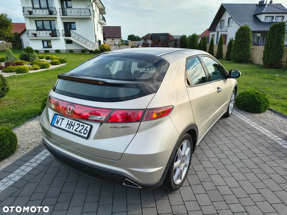 Honda Civic 1.8i-VTEC Executive - 8