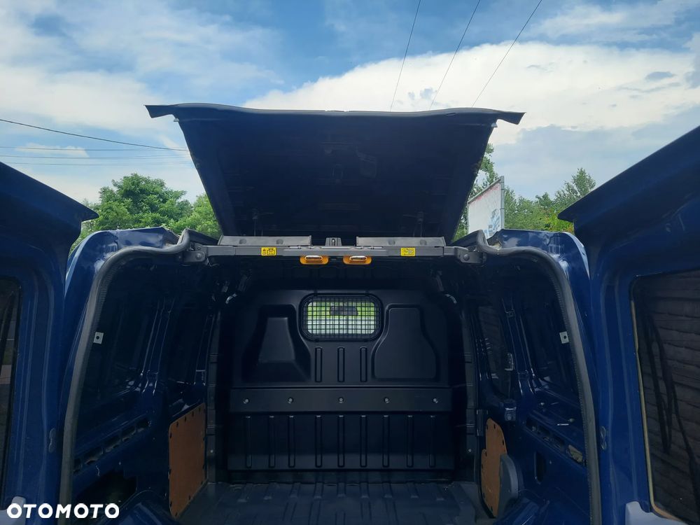 Ford Transit Connect - 14