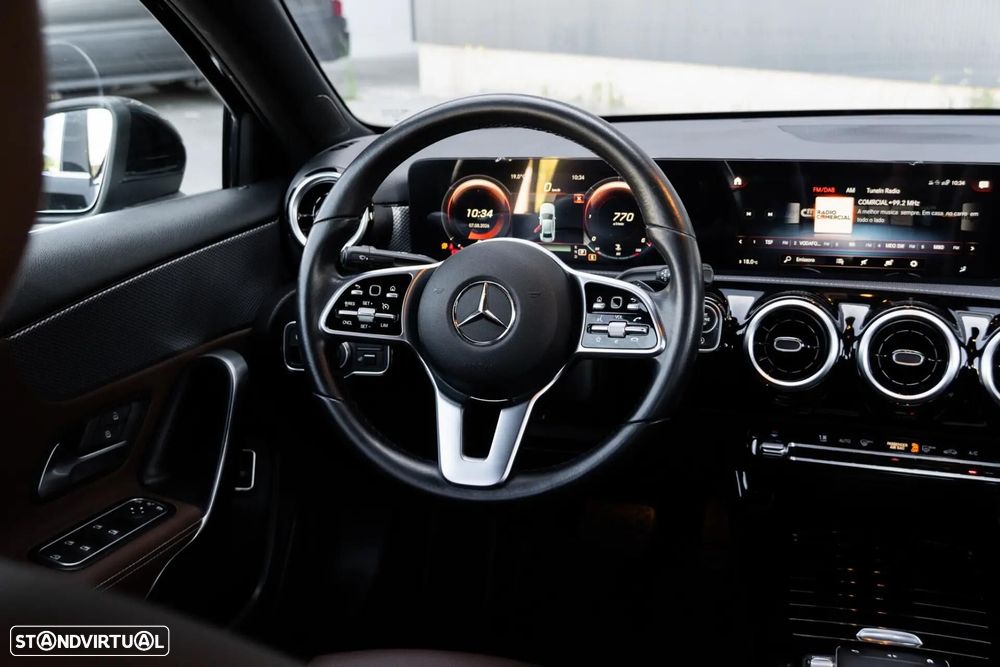 Mercedes-Benz A 180 Limousine d Progressive Aut. - 12