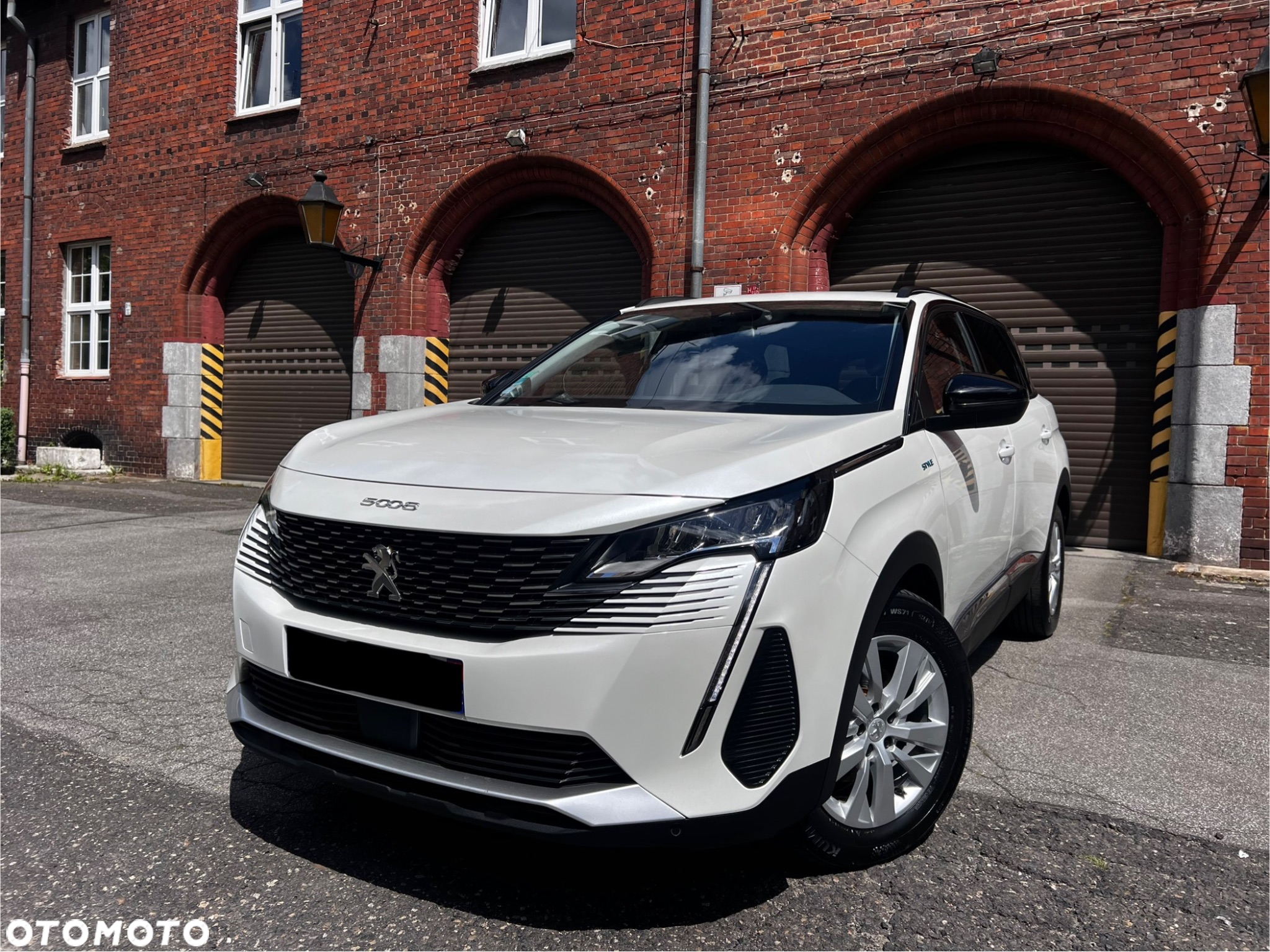 Peugeot 5008 1.5 BlueHDi Allure S&S - 2