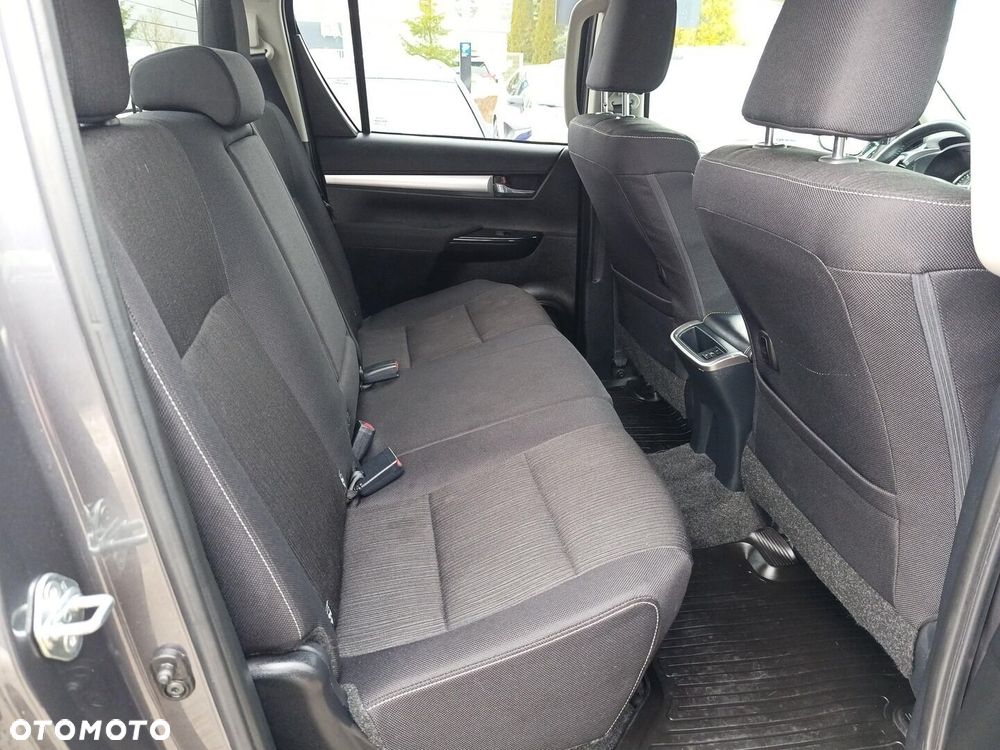 Toyota Hilux 2.8 D-4D mHEV Double Cab Executive 4x4 - 16