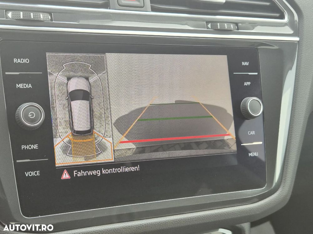 Volkswagen Tiguan Allspace 2.0 TDI 4Mot DSG Elegance - 29