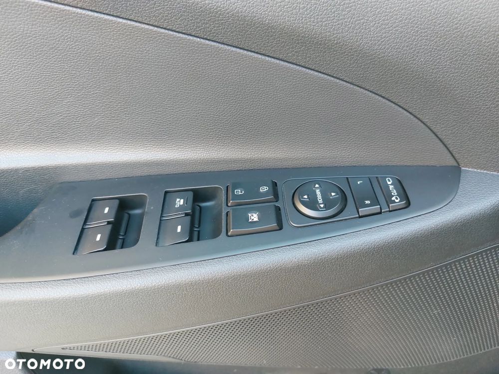 Hyundai Tucson 2.0 CRDI BlueDrive Style 2WD - 12
