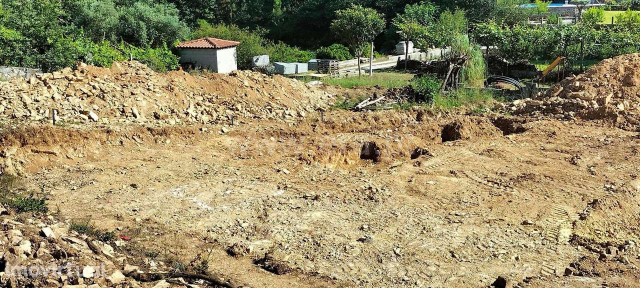 Terreno, 540 m², Aguiar de Sousa - Grande imagem: 3/11