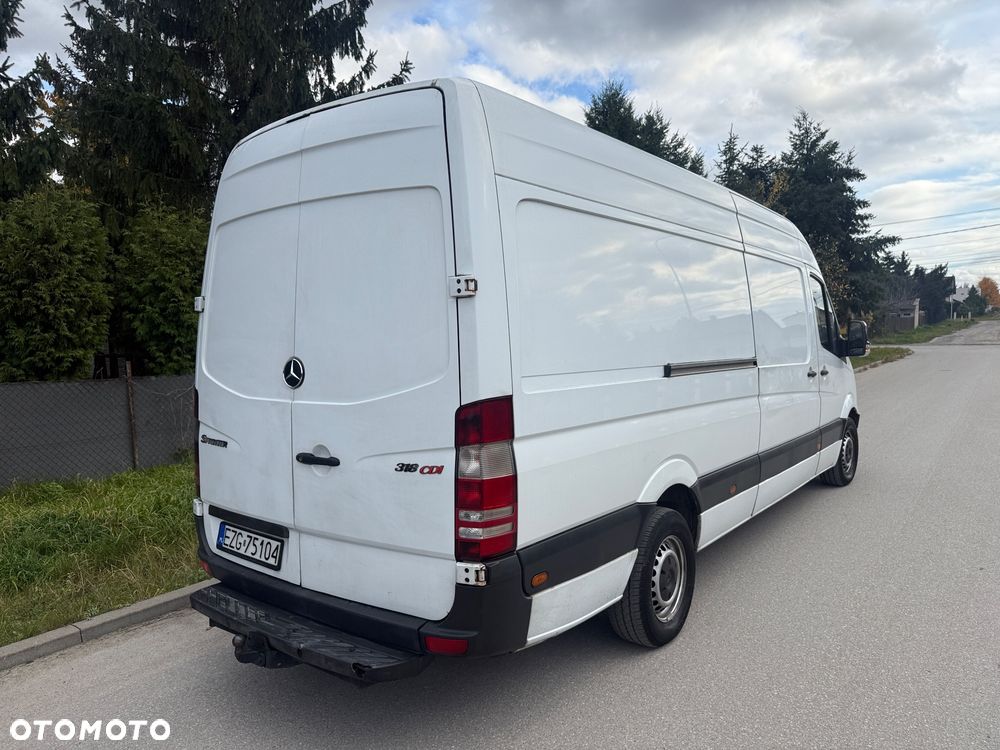 Mercedes-Benz Sprinter 318 - 4