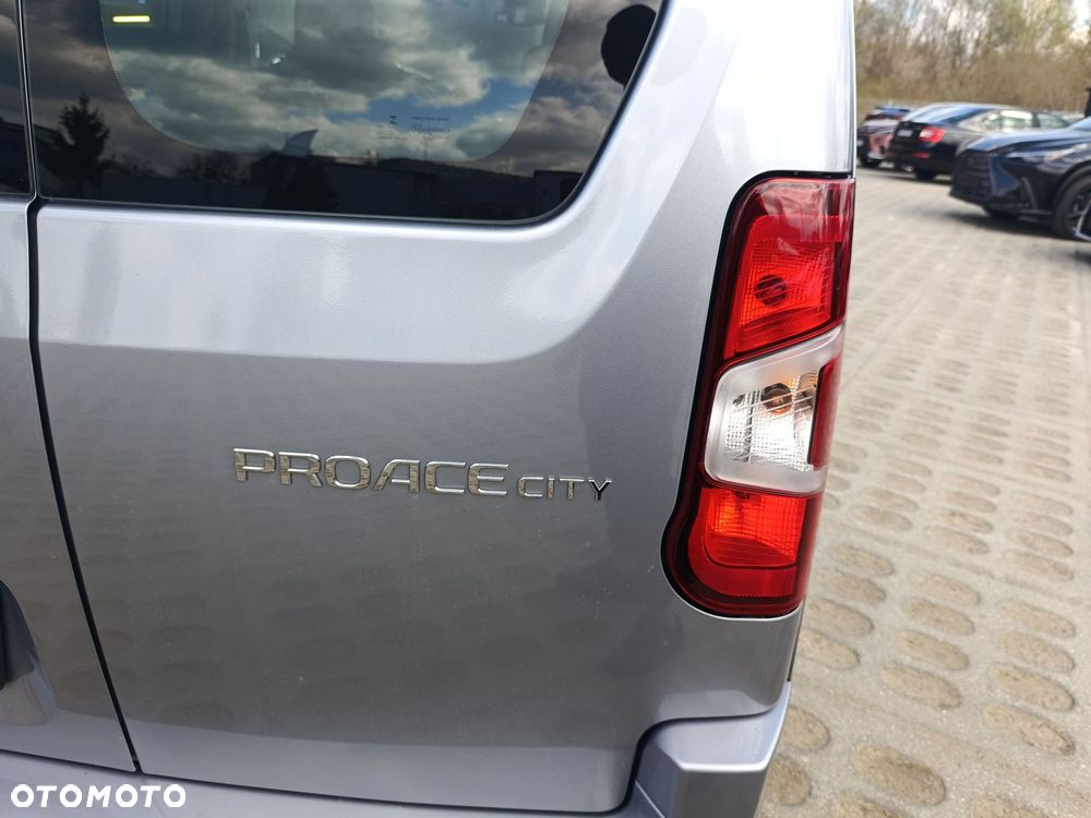 Toyota Proace City Verso 1.5 D-4D Business - 11