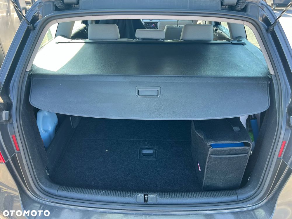 Volkswagen Passat 2.0 TDI Comfortline DSG - 20