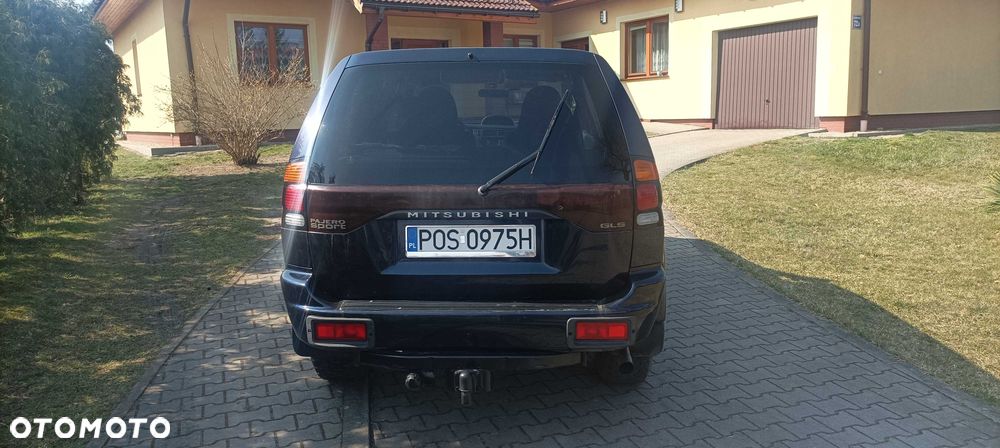 Mitsubishi Pajero Sport - 3