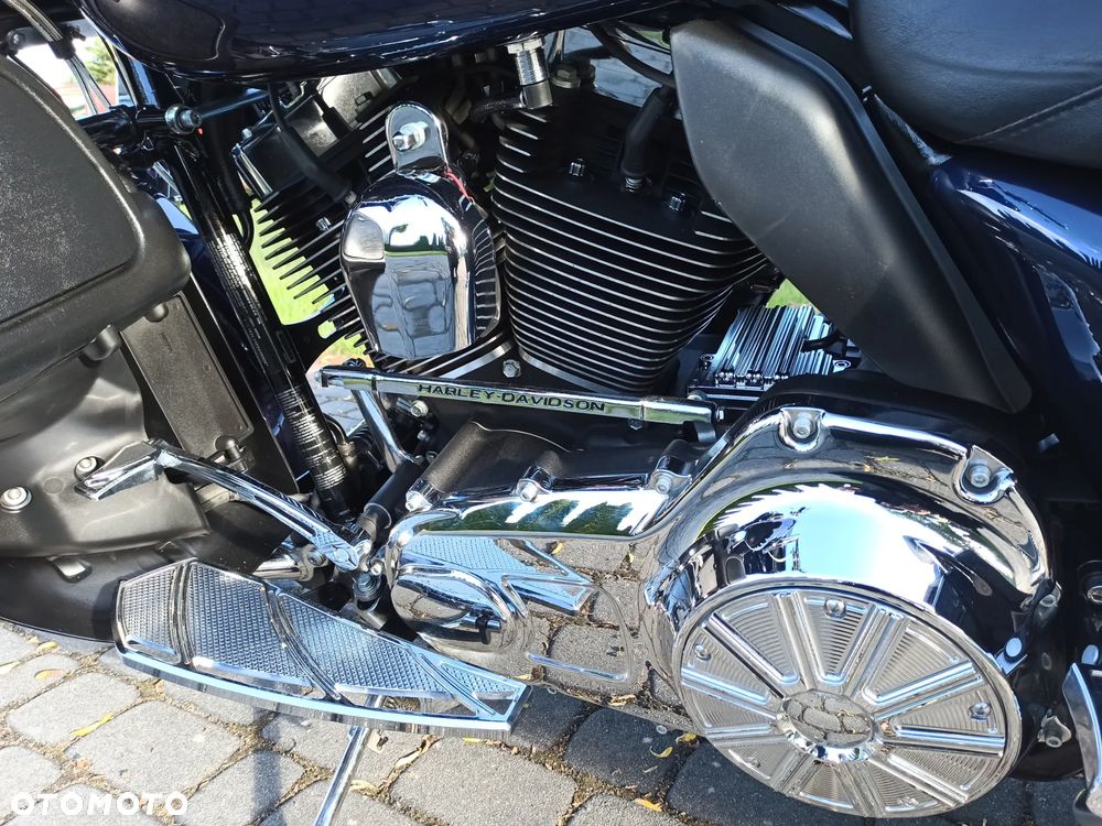 Harley-Davidson Touring Electra Glide - 17