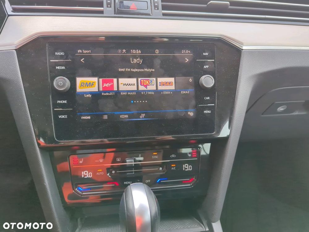 Volkswagen Passat 2.0 TDI EVO Elegance DSG - 10