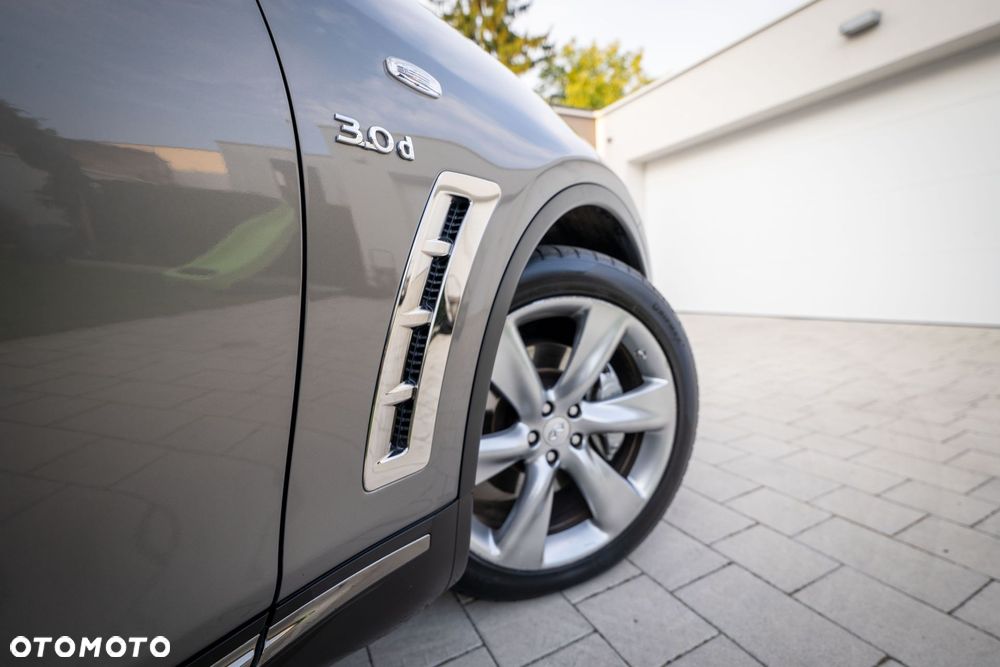 Infiniti Q70 3.0d S - 5