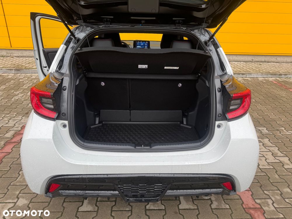 Toyota Yaris 130 1.5 VVT-i GR SPORT - 9