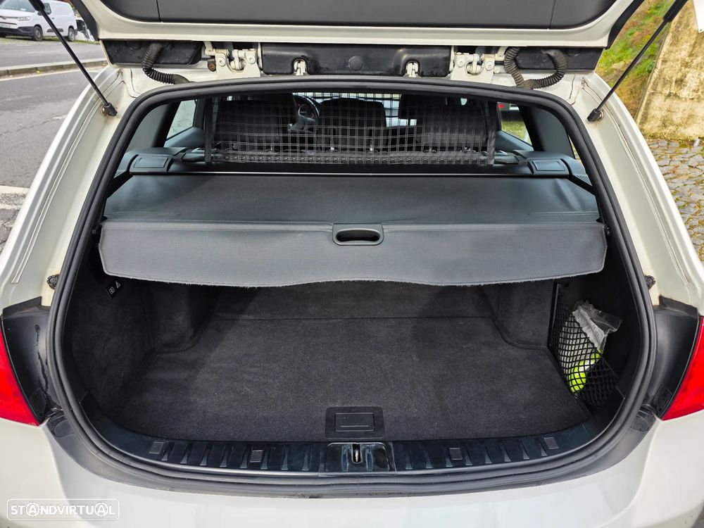 BMW 320 d Pack M - 30