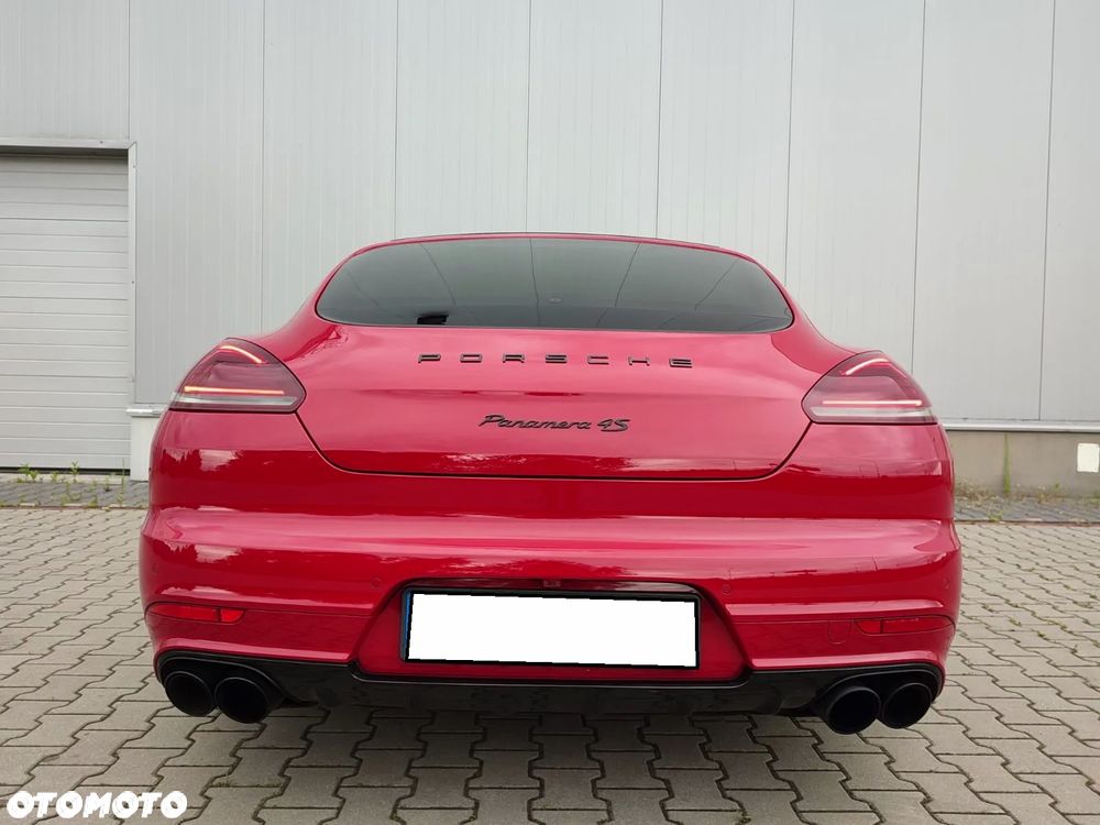 Porsche Panamera 4S - 5