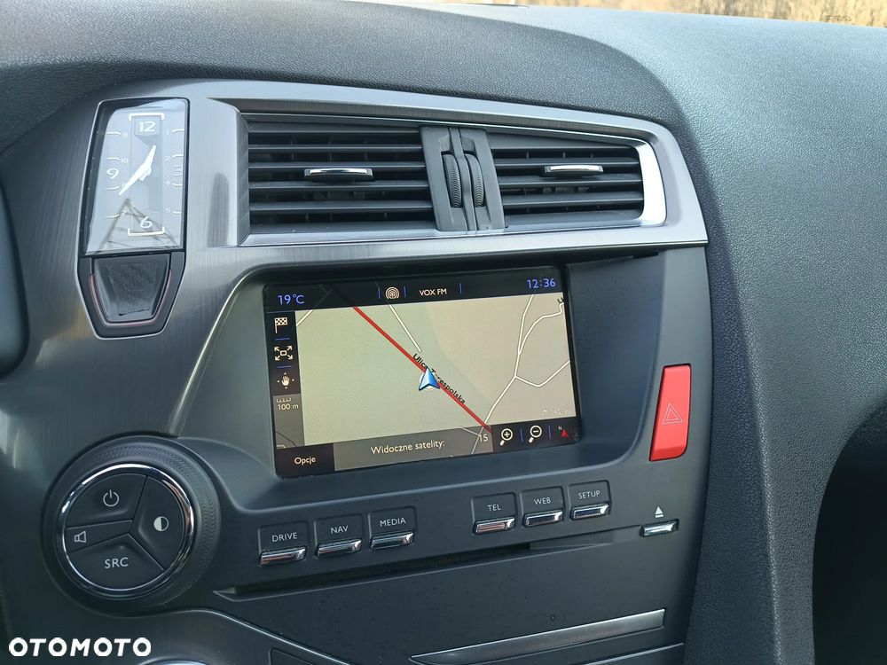 DS Automobiles DS 5 - 12