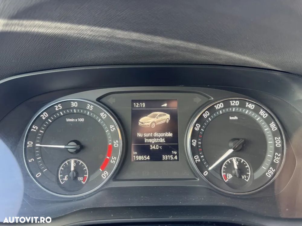 Skoda Octavia 2.0 TDI Ambition - 16