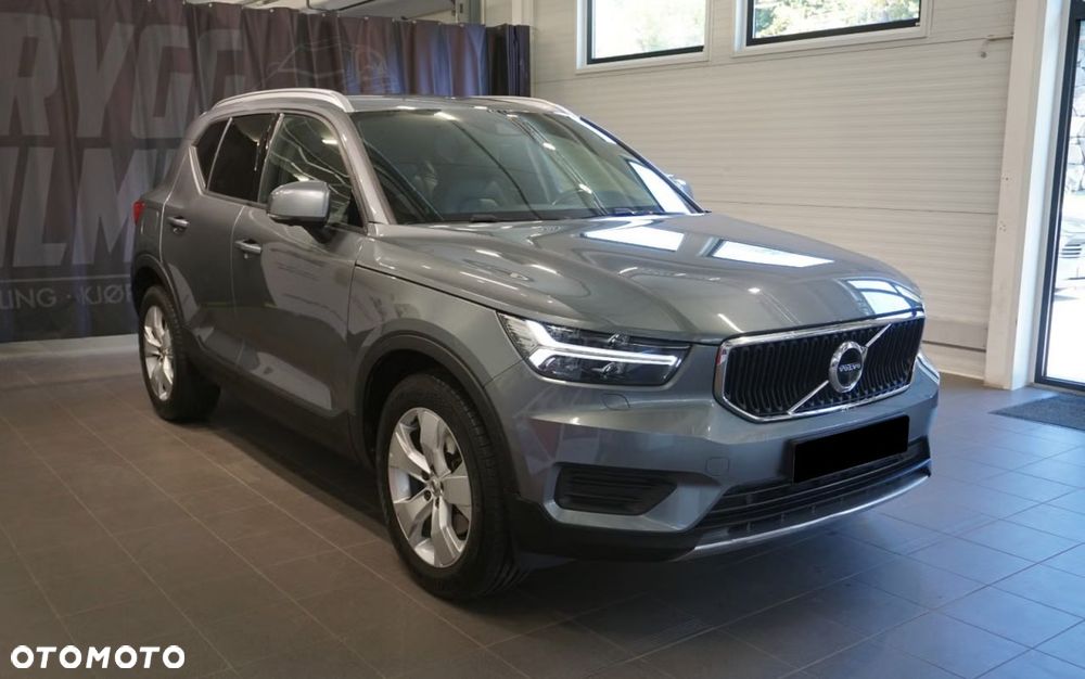 Volvo XC 40 T4 AWD Geartronic Momentum - 8
