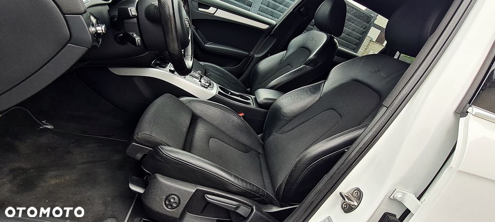 Audi A4 Avant 2.0 TDI DPF quattro S tronic S line Sportpaket - 15