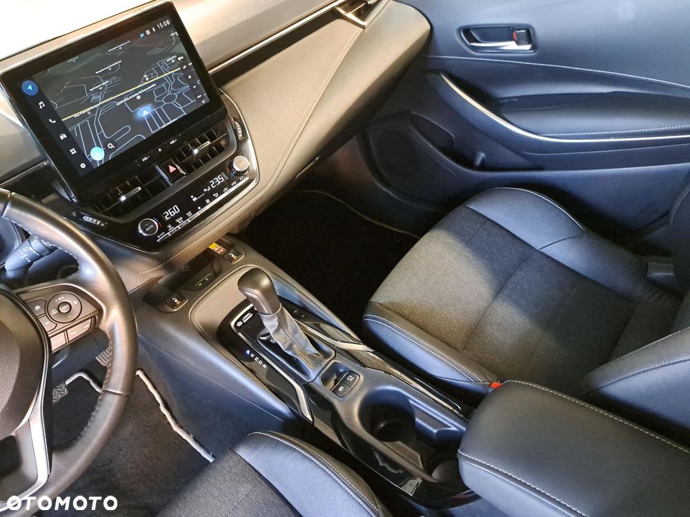 Toyota Corolla 1.8 Hybrid Style - 30