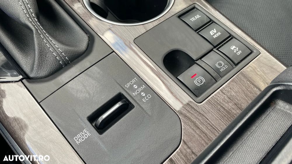 Toyota Highlander 2.5 L Hybrid Dynamic Force 248CP Luxury Pearly - 16