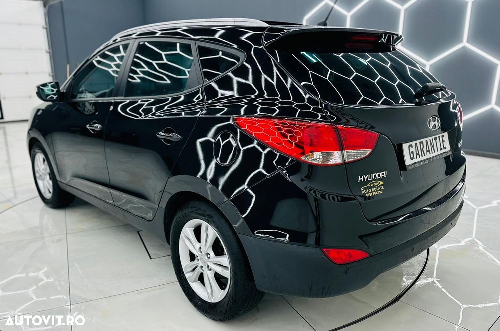 Hyundai ix35 1.7 CRDI 2WD blue Finale Silver - 4