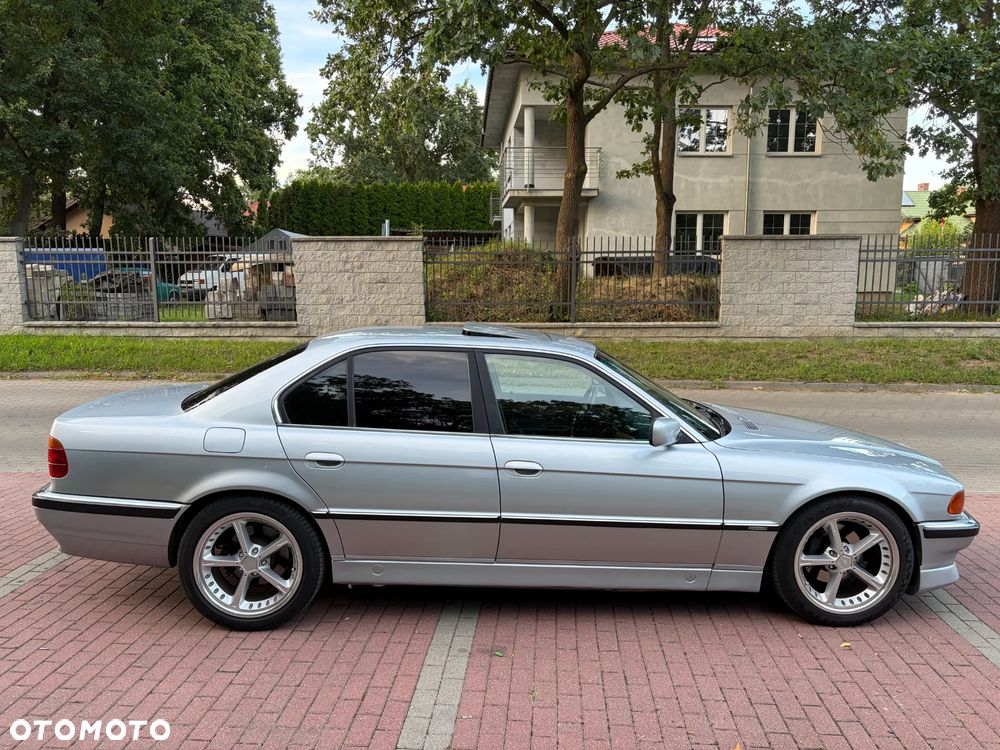 BMW Seria 7 - 6