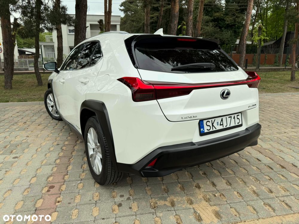 Lexus UX 250h Elegance 2WD - 6