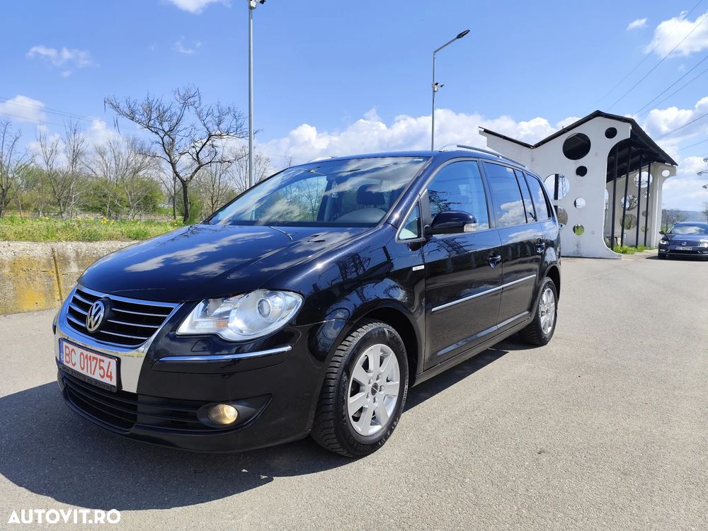 Volkswagen Touran 2.0TDI Highline - 1