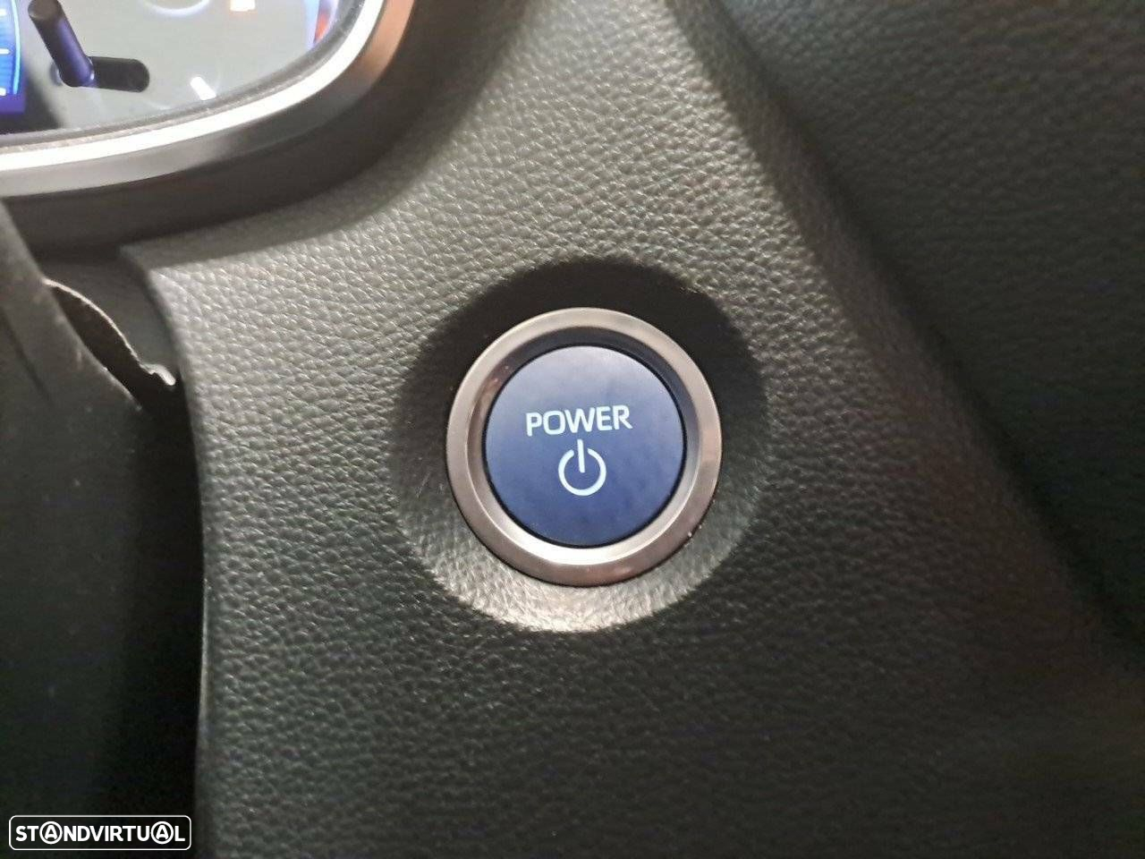 Toyota Corolla SD 1.8 Hybrid Comfort - 23
