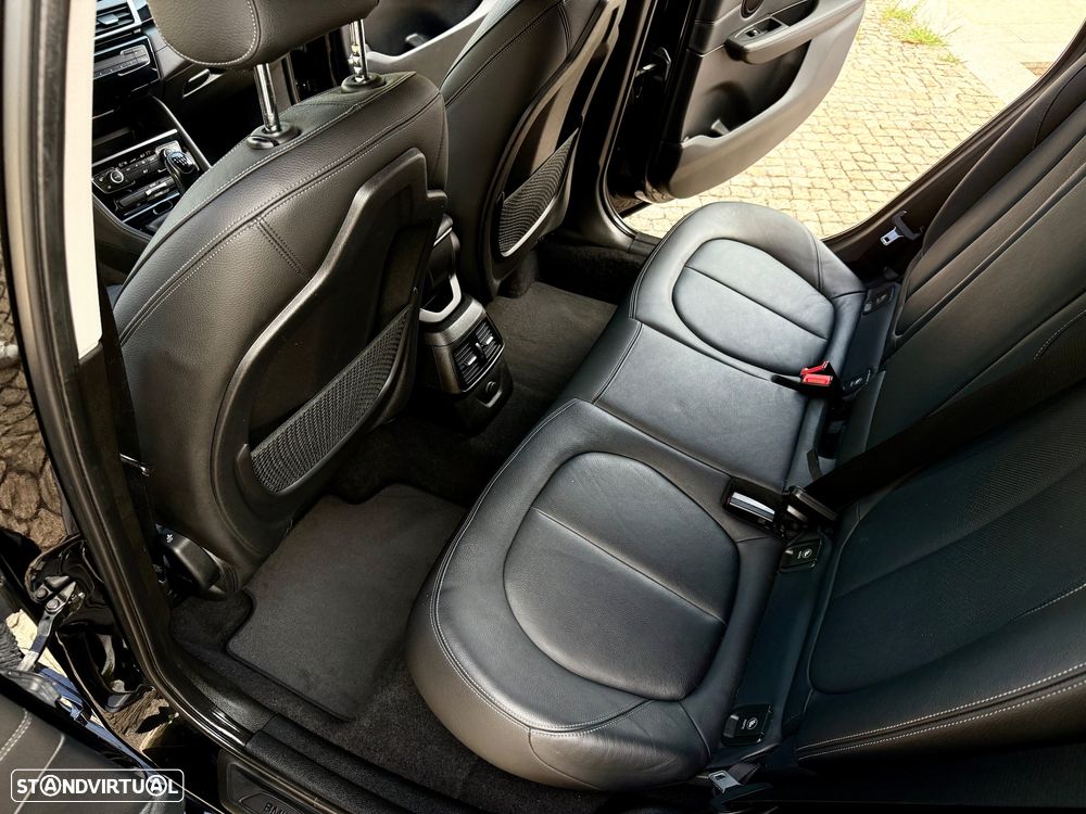 BMW 216 Active Tourer d Line Sport - 23