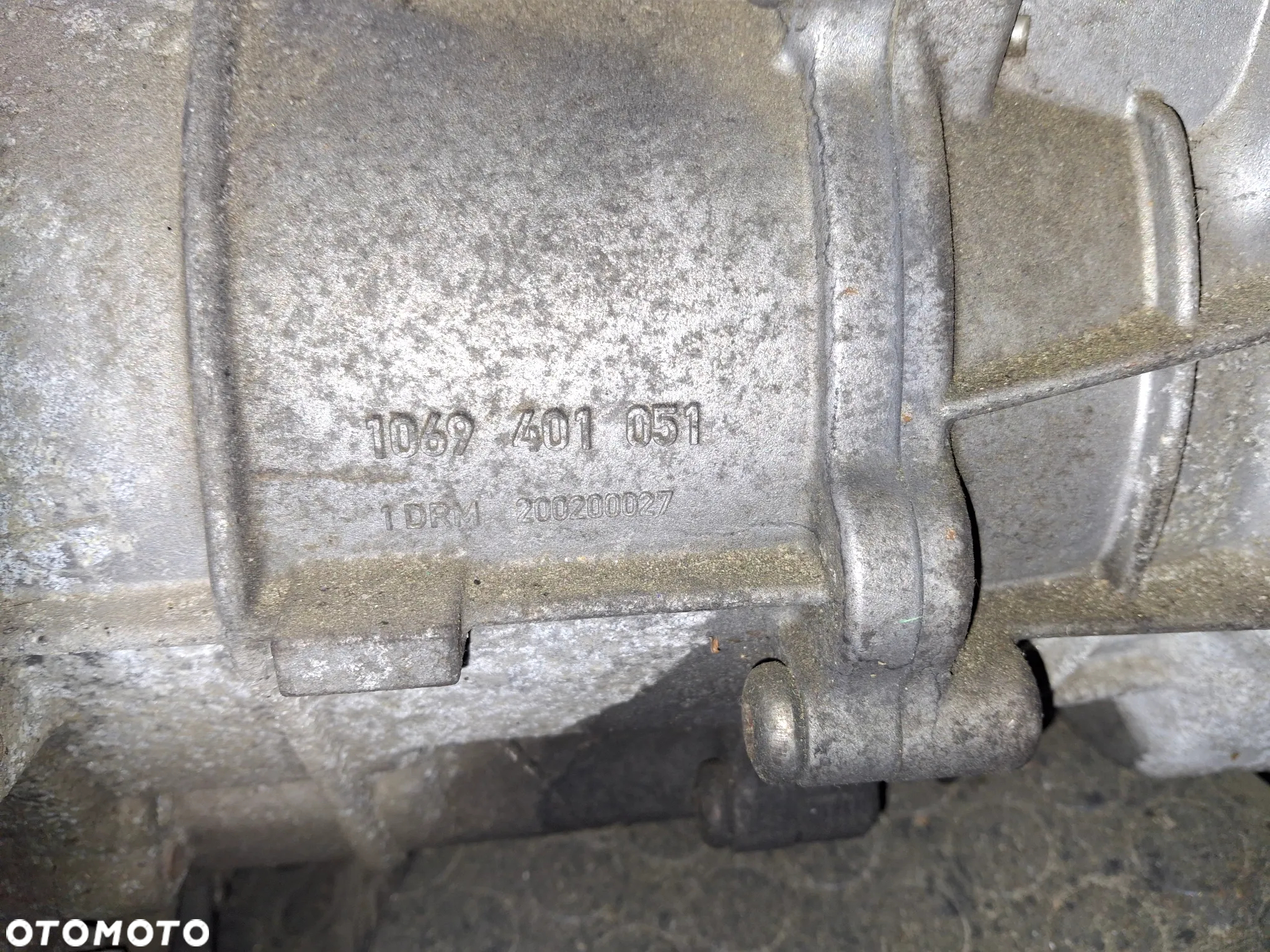 Skrzynia  BMW X3 E83 2,0D 7555294-01 z Niemiec - 3