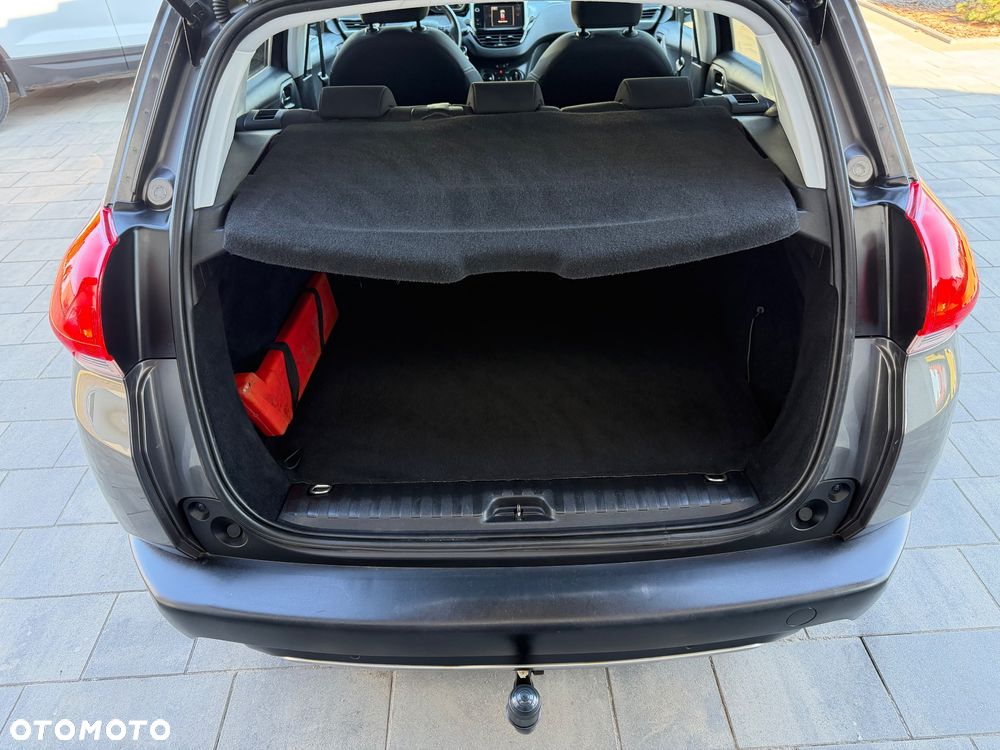 Peugeot 2008 1.6 BlueHDi Style - 15