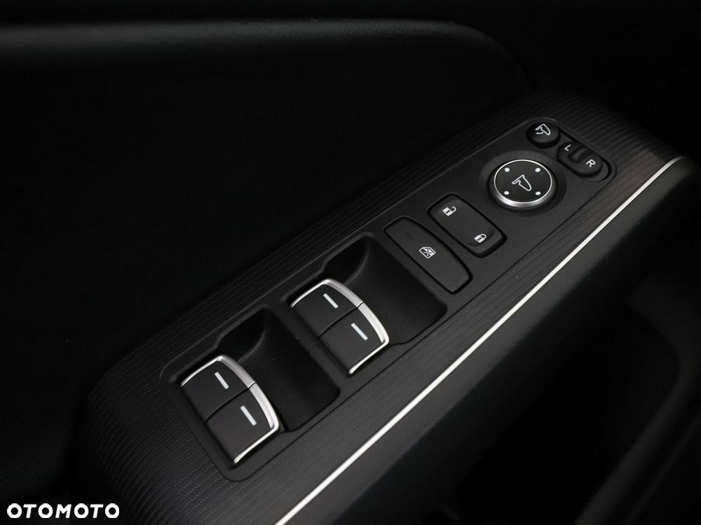 Honda Civic 2.0 i-MMD Advance CVT - 38